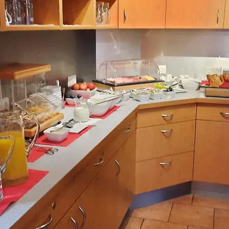 Gaestehaus Ehweiner Oda ve Kahvaltı Pols