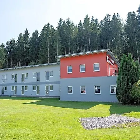 לינה וארוחת בוקר Gaestehaus Ehweiner Pols