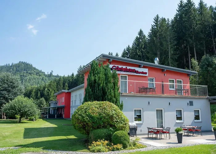 Gaestehaus Ehweiner Alojamento de Acomodação e Pequeno-almoço Pols